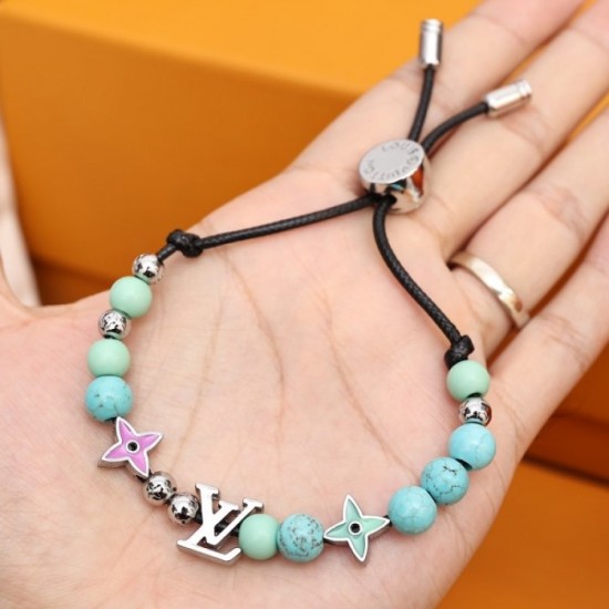 This autumn's big favorite LOUIS VUITTON Louis Vuitton 2022AW bracelet This autumn's big favorite LOUIS VUITTON Louis Vuitton 2022AW bracelet