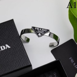 Overwhelmingly popular item PRADA Prada 2022AW bracelet