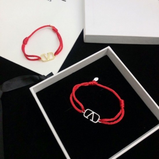 VALENTINO 2022SS bracelet active regardless of the season VALENTINO 2022SS bracelet active regardless of the season