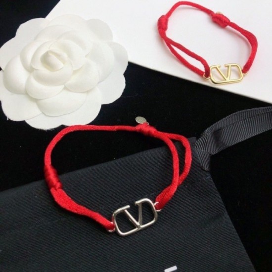 VALENTINO 2022SS bracelet active regardless of the season VALENTINO 2022SS bracelet active regardless of the season