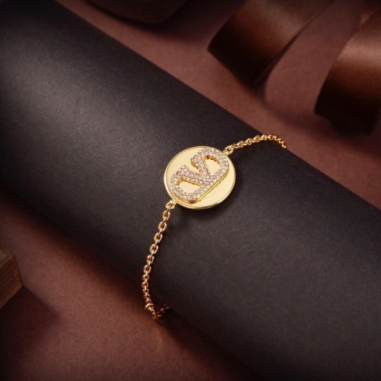 Overseas limited VALENTINO Valentino 2022AW bracelet Overseas limited VALENTINO Valentino 2022AW bracelet