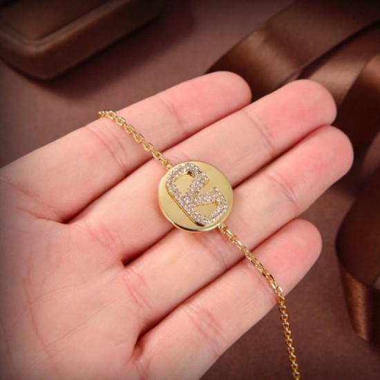 Overseas limited VALENTINO Valentino 2022AW bracelet Overseas limited VALENTINO Valentino 2022AW bracelet