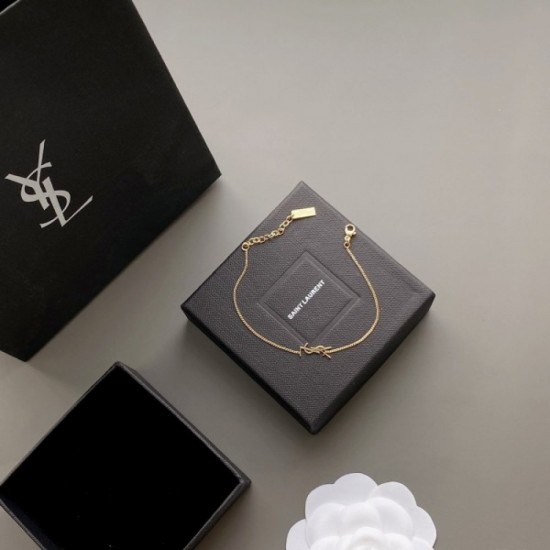 YSL Yves Saint Laurent 2022SS bracelet for a bright impression YSL Yves Saint Laurent 2022SS bracelet for a bright impression