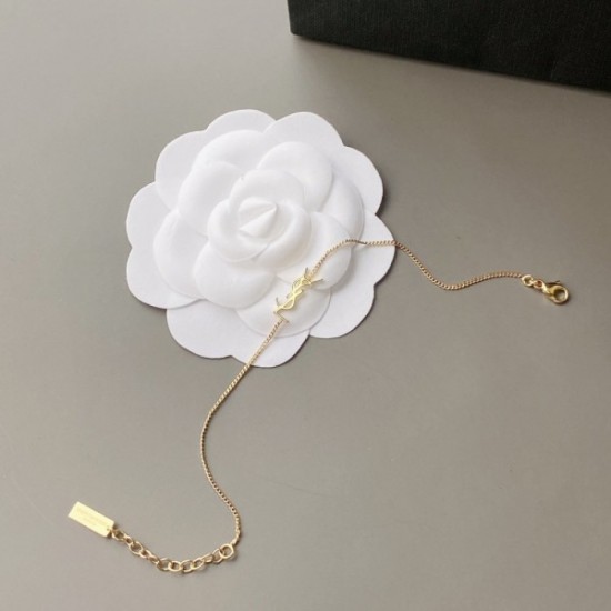 YSL Yves Saint Laurent 2022SS bracelet for a bright impression YSL Yves Saint Laurent 2022SS bracelet for a bright impression