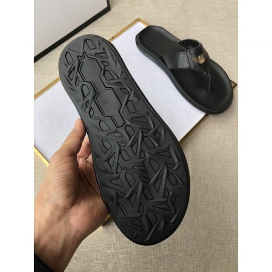 2022SS Fashionable style is men's slippers ARMANI Armani this season as well 2022SS Fashionable style is men's slippers ARMANI Armani this season as well