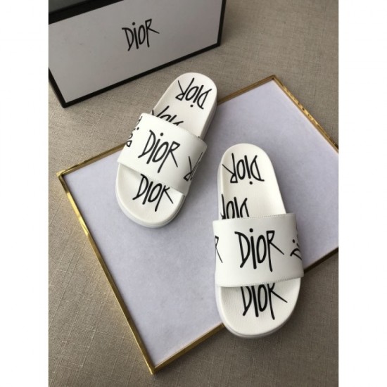 2022SS Men's slippers DIOR Dior with an emphasis on looseness and comfort 2022SS Men's slippers DIOR Dior with an emphasis on looseness and comfort