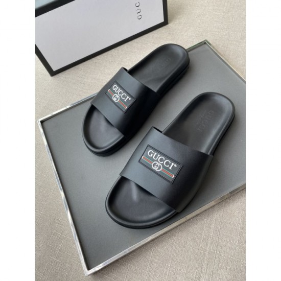 2022SS This summer's favorite style men's slippers GUCCI Gucci 2022SS This summer's favorite style men's slippers GUCCI Gucci