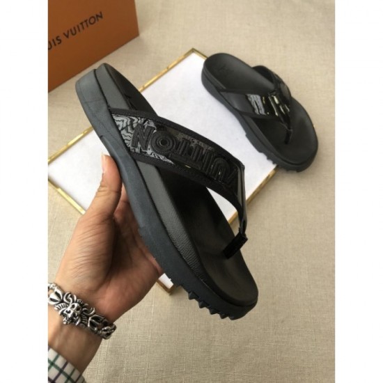 2022SS Summer essential items Men's slippers LOUIS VUITTON Louis Vuitton 2022SS Summer essential items Men's slippers LOUIS VUITTON Louis Vuitton