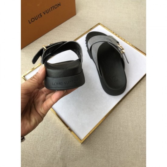 2022SS New Year Sale Item Men's Slippers LOUIS VUITTON Louis Vuitton 2022SS New Year Sale Item Men's Slippers LOUIS VUITTON Louis Vuitton
