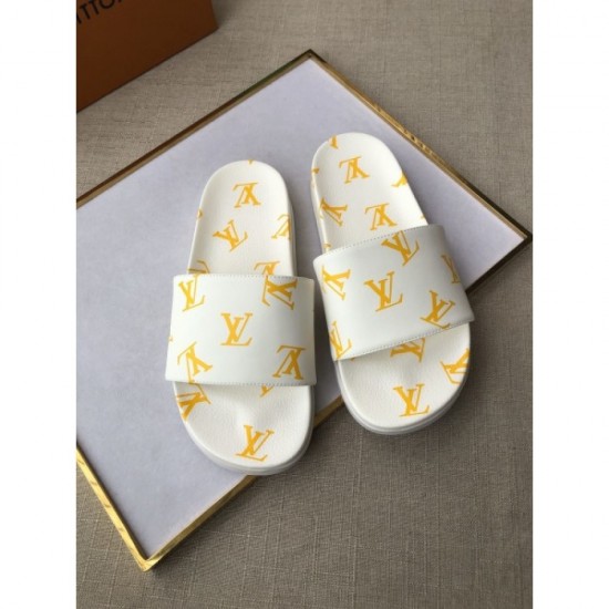 2022SS Gentle luxury popular color Men's slippers LOUIS VUITTON Louis Vuitton 2022SS Gentle luxury popular color Men's slippers LOUIS VUITTON Louis Vuitton