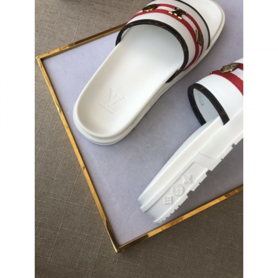 2022SS Conspicuous Fresh Popular New Men's Slippers LOUIS VUITTON Louis Vuitton 2022SS Conspicuous Fresh Popular New Men's Slippers LOUIS VUITTON Louis Vuitton