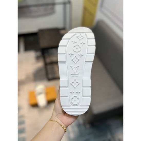 This is perfect LOUIS VUITTON Louis Vuitton 2022AW sandals This is perfect LOUIS VUITTON Louis Vuitton 2022AW sandals
