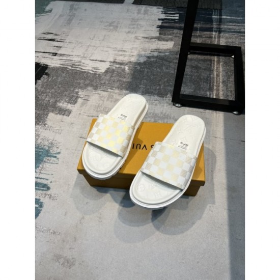 I absolutely want LOUIS VUITTON Louis Vuitton 2022AW sandals I absolutely want LOUIS VUITTON Louis Vuitton 2022AW sandals