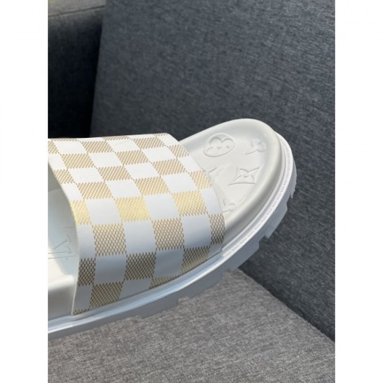 I absolutely want LOUIS VUITTON Louis Vuitton 2022AW sandals I absolutely want LOUIS VUITTON Louis Vuitton 2022AW sandals
