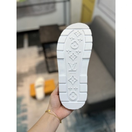 Adult charm LOUIS VUITTON Louis Vuitton 2022AW sandals Adult charm LOUIS VUITTON Louis Vuitton 2022AW sandals