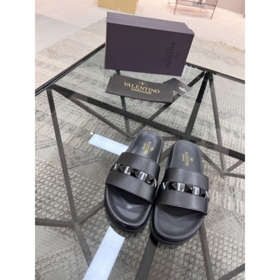 2022SS Spring / Summer Trends Cheap Men's Slippers VALENTINO Valentino 2022SS Spring / Summer Trends Cheap Men's Slippers VALENTINO Valentino