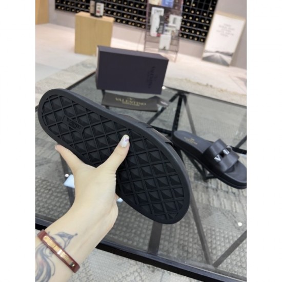 2022SS Spring / Summer Trends Cheap Men's Slippers VALENTINO Valentino 2022SS Spring / Summer Trends Cheap Men's Slippers VALENTINO Valentino