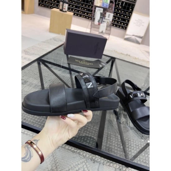 2022SS Men's sandals VALENTINO Valentino in a mature atmosphere 2022SS Men's sandals VALENTINO Valentino in a mature atmosphere