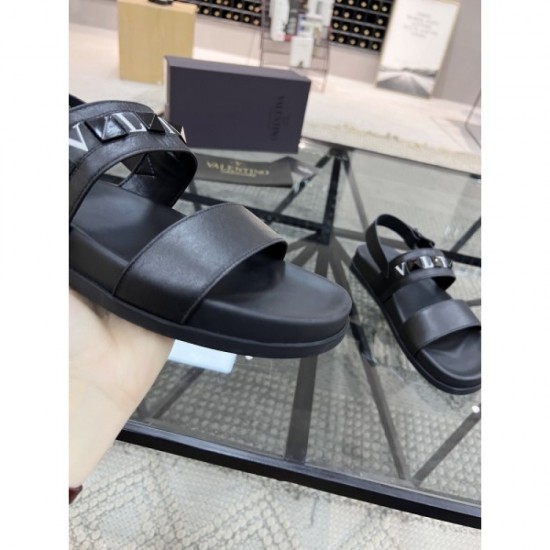 2022SS Men's sandals VALENTINO Valentino in a mature atmosphere 2022SS Men's sandals VALENTINO Valentino in a mature atmosphere