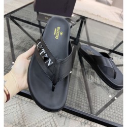 2022SS Comfortable summer wear Men's slippers VALENTINO Valentino