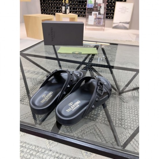2022SS collection announced Men's slippers VALENTINO Valentino 2022SS collection announced Men's slippers VALENTINO Valentino