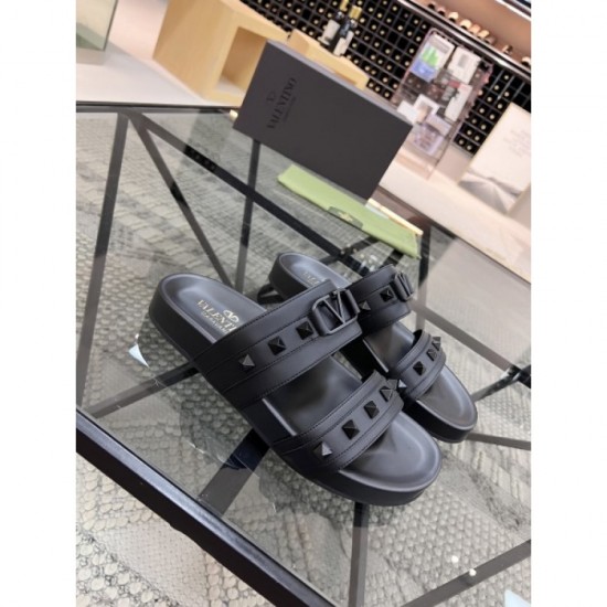 2022SS Spring / Summer Trend Color Men's Slippers VALENTINO Valentino 2022SS Spring / Summer Trend Color Men's Slippers VALENTINO Valentino
