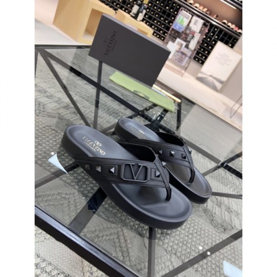 2022SS Fashionable advanced men's slippers VALENTINO Valentino at a stretch 2022SS Fashionable advanced men's slippers VALENTINO Valentino at a stretch