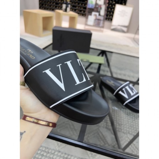 2022SS Cheapest Spring Summer Fashion Men's Slippers VALENTINO Valentino 2022SS Cheapest Spring Summer Fashion Men's Slippers VALENTINO Valentino