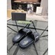 2022SS Cheapest Spring Summer Fashion Men's Slippers VALENTINO Valentino 2022SS Cheapest Spring Summer Fashion Men's Slippers VALENTINO Valentino
