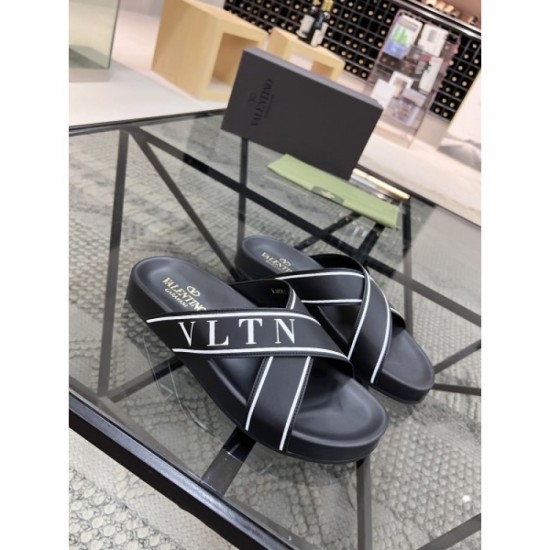2022SS Trend New Men's Slippers VALENTINO Valentino 2022SS Trend New Men's Slippers VALENTINO Valentino