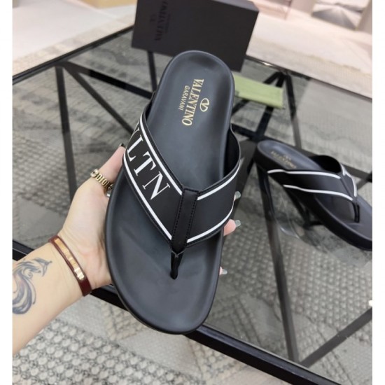 2022SS Attention to fashionable spring and summer Men's slippers VALENTINO Valentino 2022SS Attention to fashionable spring and summer Men's slippers VALENTINO Valentino