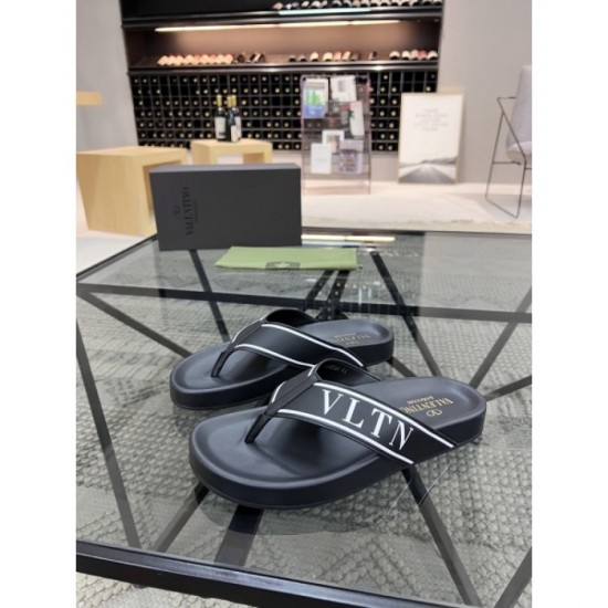 2022SS Attention to fashionable spring and summer Men's slippers VALENTINO Valentino 2022SS Attention to fashionable spring and summer Men's slippers VALENTINO Valentino
