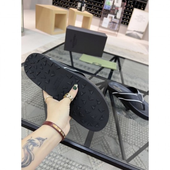 2022SS Attention to fashionable spring and summer Men's slippers VALENTINO Valentino 2022SS Attention to fashionable spring and summer Men's slippers VALENTINO Valentino