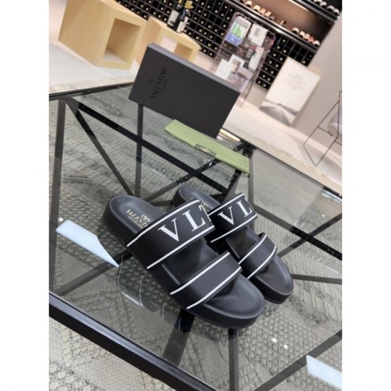 2022SS Spring / Summer popular model Men's slippers VALENTINO Valentino 2022SS Spring / Summer popular model Men's slippers VALENTINO Valentino