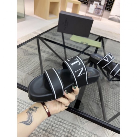 2022SS Spring / Summer popular model Men's slippers VALENTINO Valentino 2022SS Spring / Summer popular model Men's slippers VALENTINO Valentino