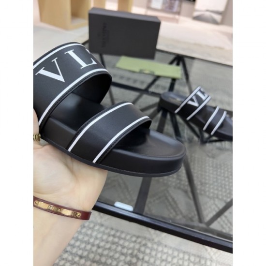 2022SS Spring / Summer popular model Men's slippers VALENTINO Valentino 2022SS Spring / Summer popular model Men's slippers VALENTINO Valentino