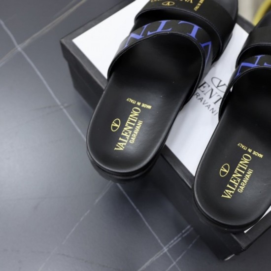 VALENTINO Men's Sandals 2022SS Explosive popularity restock VALENTINO Men's Sandals 2022SS Explosive popularity restock