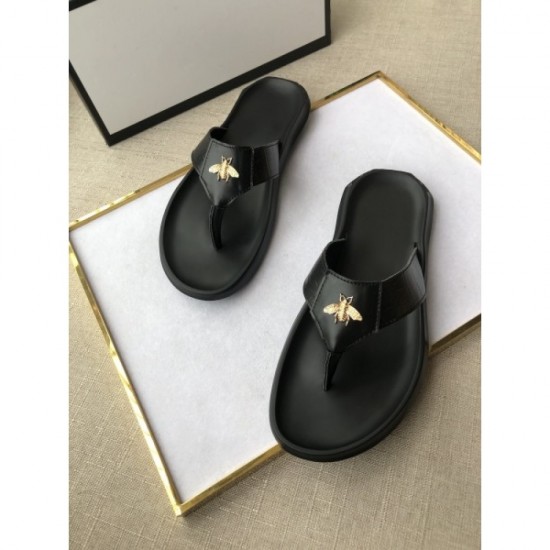 New arrivals in the 2022SS collection Men's slippers VERSACE Versace New arrivals in the 2022SS collection Men's slippers VERSACE Versace