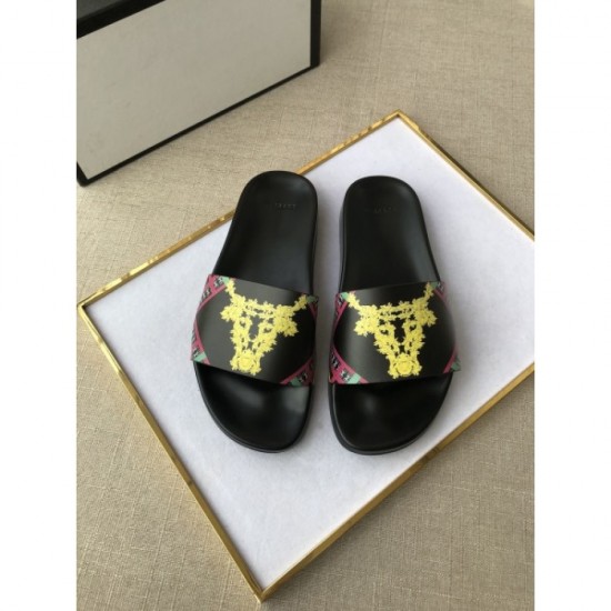 2022SS Casual classic men's slippers VERSACE Versace 2022SS Casual classic men's slippers VERSACE Versace