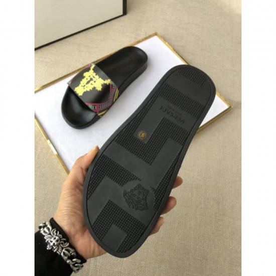 2022SS Casual classic men's slippers VERSACE Versace 2022SS Casual classic men's slippers VERSACE Versace
