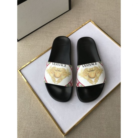 2022SS Men's slippers with a strong feeling VERSACE Versace 2022SS Men's slippers with a strong feeling VERSACE Versace
