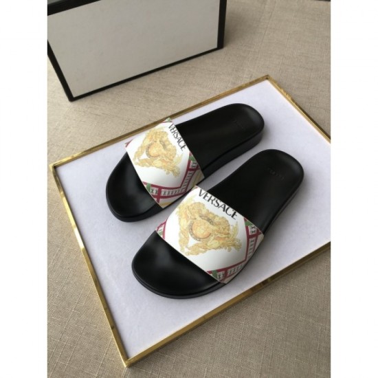 2022SS Men's slippers with a strong feeling VERSACE Versace 2022SS Men's slippers with a strong feeling VERSACE Versace