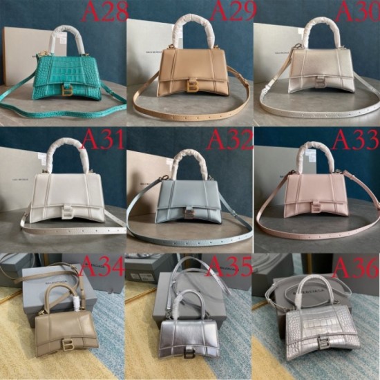 Must be sold out ☆ As soon as possible 2022SS BALENCIAGA Women's bag Must be sold out ☆ As soon as possible 2022SS BALENCIAGA Women's bag