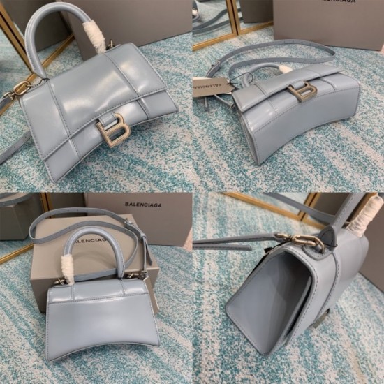 Must be sold out ☆ As soon as possible 2022SS BALENCIAGA Women's bag Must be sold out ☆ As soon as possible 2022SS BALENCIAGA Women's bag
