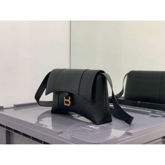 New Limited Convenient and Incredibly Cute 2022SS BALENCIAGA Women's Bag New Limited Convenient and Incredibly Cute 2022SS BALENCIAGA Women's Bag