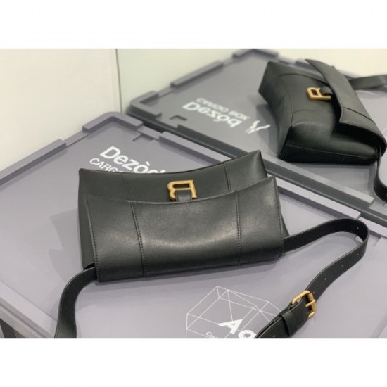 New Limited Convenient and Incredibly Cute 2022SS BALENCIAGA Women's Bag New Limited Convenient and Incredibly Cute 2022SS BALENCIAGA Women's Bag