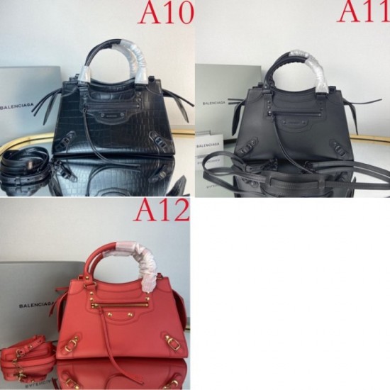 I finally found a domestic prompt 2022SS BALENCIAGA women's bag I finally found a domestic prompt 2022SS BALENCIAGA women's bag