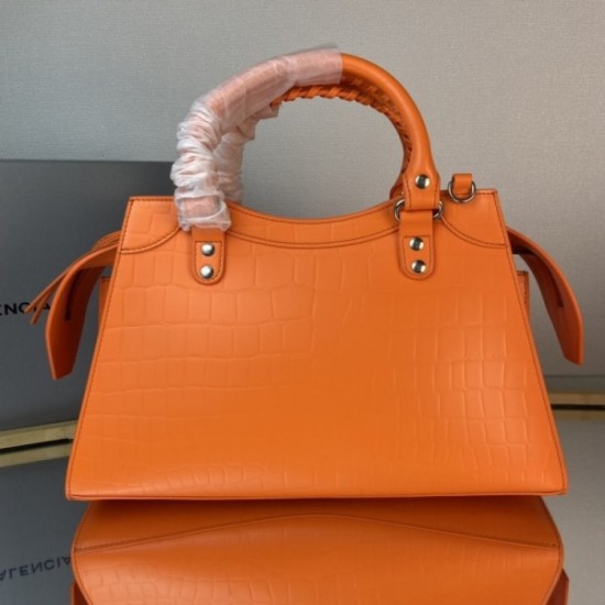 I finally found a domestic prompt 2022SS BALENCIAGA women's bag I finally found a domestic prompt 2022SS BALENCIAGA women's bag