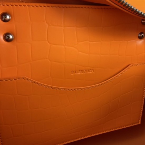 I finally found a domestic prompt 2022SS BALENCIAGA women's bag I finally found a domestic prompt 2022SS BALENCIAGA women's bag