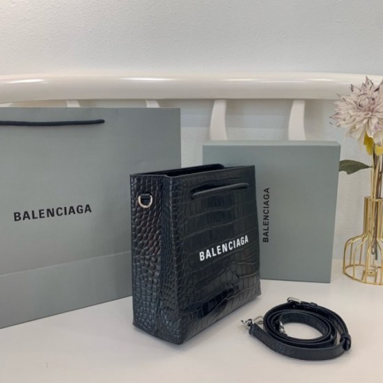 Popular sale in spring and summer 2022SS BALENCIAGA Women's bag Popular sale in spring and summer 2022SS BALENCIAGA Women's bag